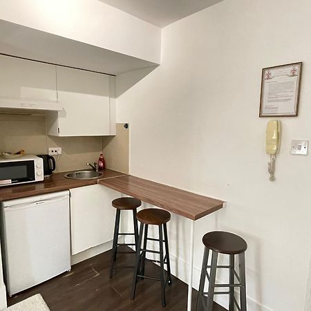 Captivating 1-Bed Apartment In London Luaran gambar