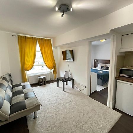 Captivating 1-Bed Apartment In London Luaran gambar