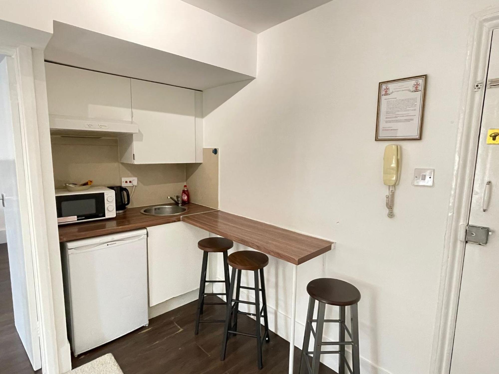 Captivating 1-Bed Apartment In London Luaran gambar